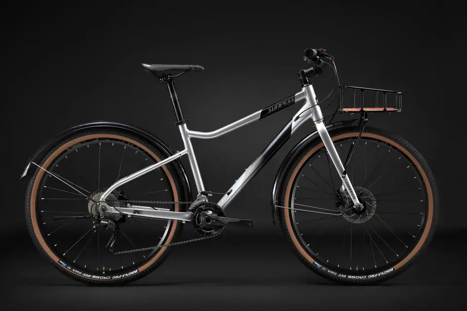 SUNPEED SPACE ŞEHİR BİSİKLETİ SPACE 27.5 SHIMANO ALTUS M2000 18 VİTES ANV M100 HİDROLİK 160 MM DISK FREN siyah - 15.5